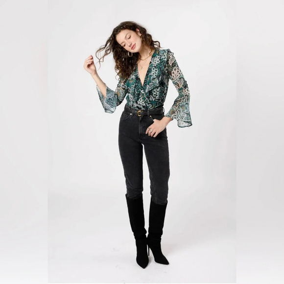 Band of the Free BohoV-Neck Floral Print Ruffle Sleeve Sheer body Suit | Large| - Picture 4 of 5